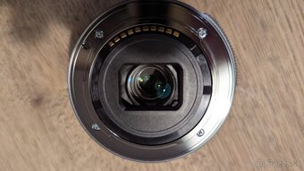 Predam Sony Alpha 6300 + obj. E PZ 16–50 + dummy baterky - 9