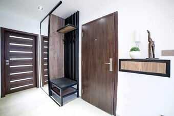 Luxusný zariadený 3 izbový byt s balkónom, Levice - 9