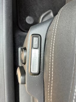 Predám VW Passat - VIRTUAL Cockpit. - 9