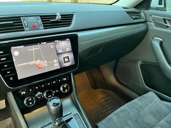 Predam Skoda Superb Combi 2.0 TDI SCR DSG - 9