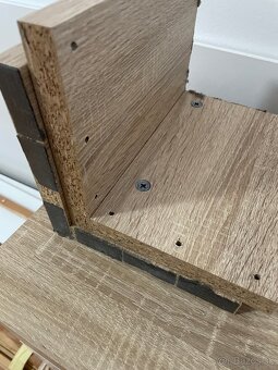Rám postele 160x200 + drevený rost + nočné stolíky - 9