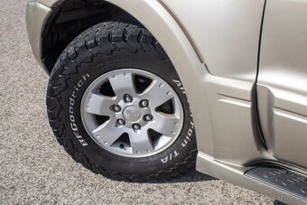MITSUBISHI PAJERO 3.2 DI-D 118kW A/T 2005 - 9