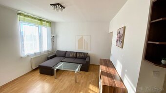 Pekný 2-izbový kompletne zariadený byt, Nové Mesto nad Váhom - 9