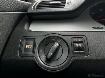 Volkswagen passat b6 2.0 TDI - 9