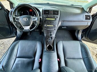 Toyota Avensis Combi 2.2 D-Cat 110kw - 9