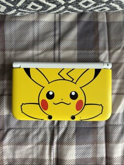 Nintendo 3DS XL Pikachu Edition - 9