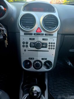Opel Corsa 1.2 16V 63kw 2014 EcoTec Benzín - 9