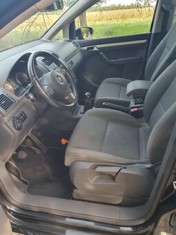 Volkswagen Touran 1.6 TDI - 9