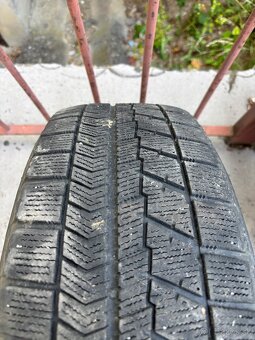 Predám sadu zimných pneumatík 195/65 Renault 4/100 R15 - 9