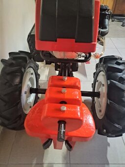 Predám malotraktor AGZAT - 9