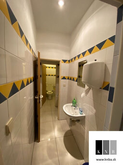 Prenájom obchodno - kancelárskych priestorov 230 m² na Rožňa - 9