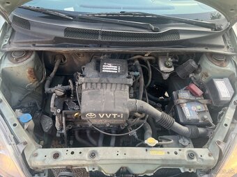 Toyota Yaris rv. 2002 1.0 VVTi - 9