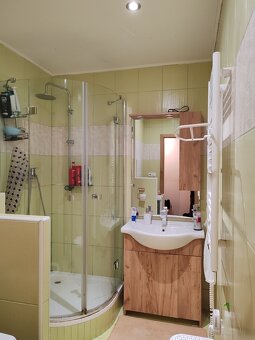 Na predaj moderný 3 izbový byt Brezová pod Bradlom - 9