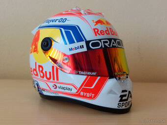 Predám Max Verstappen 2023 Red Bull F1 mini prilba 1:2 - 9