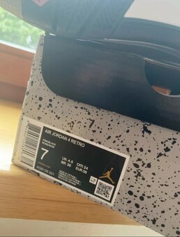 Air Jordan 4 Retro Orchid - 9