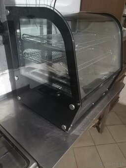 PREDAM PROFESIONÁLNE GASTRO CHLADIACE ZAKUSKOVE VITRINY - 9