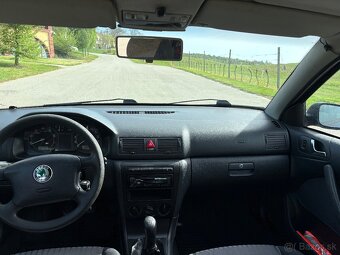 ŠKODA OCTAVIA 2.0 MPi - 9