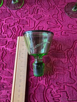 Koňakova súprava. - 9