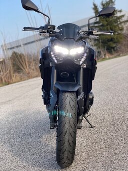 Kawasaki Z900 - 9