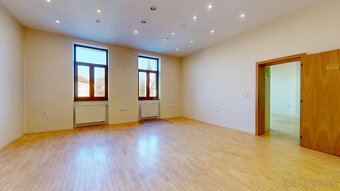 Prenájom administratívnych priestorov v centre Dolného Kubín - 9