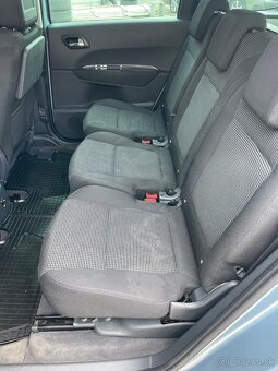 Peugeot 5008 - 9