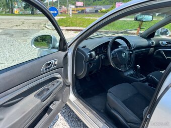 Škoda Superb 2.0 TDI Comfort DPF - 9