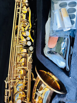 Predám nový Es- Alt saxofón LANG Music instrument - 9