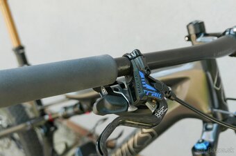 Predám horský karbon. bicykel Specialized S-Works Epic Evo - 9