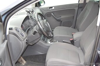 Volkswagen Golf Plus - 9