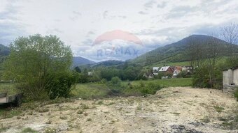 Realitná kancelária RE/MAX ponúka na predaj stavebný pozem - 9