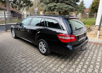 Mercedes-Benz Třídy E E 200/ 1,8i , Tažné , combi benzín - 9