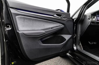 Volkswagen Golf R - 9