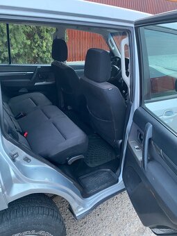 Mitsubishi pajero 3.2 4x4. Výmena je možná - 9