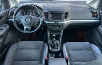 Volkswagen Sharan Highline, 2.0 CR 103 kW 7/2011, alcantara - 9