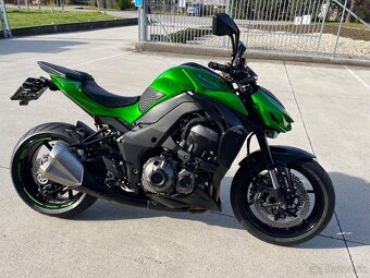 Kawasaki Z1000 - 9