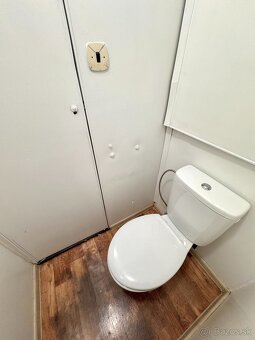 Prenájom- veľký 2i byt s balkónom B. Nemcovej, N. Zámky - 9