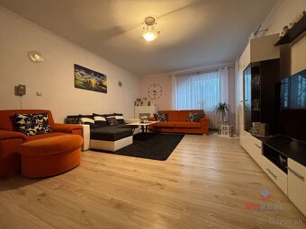 Rodinný dom Topoľčany s bazénom / Dvojgeneračný - 9