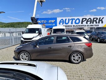 Kia Cee´d SW 1.6 CRDi EX/Gold - 9