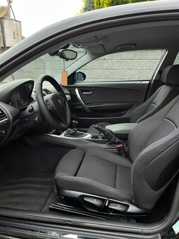 BMW 1 116i – M sport, plná výbava + pneu - 9