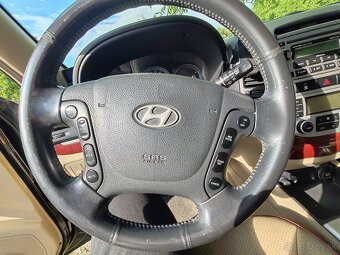 Hyundai Santa Fe 2.2 CRDi, 2007 – na opravu / náhradné diely - 9