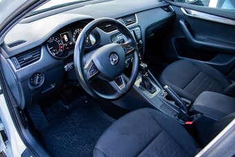ŠKODA OCTAVIA COMBI SCOUT 4X4 AUTOMAT 2.0 TDI DSG ,2.Majiteľ - 9
