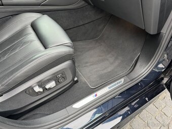 BMW X6 M50i, 2021 rok, 390 kW - 9
