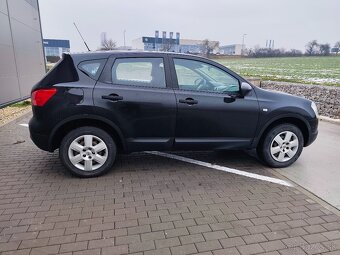 Nissan Qashqai 1.6 - 9