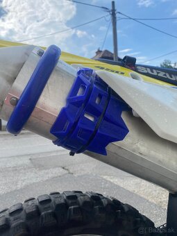 • SUZUKI RMZ 450 • - 9