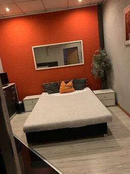 Komerčný priestor priamo na námestí v centre mesta Šahy - 9
