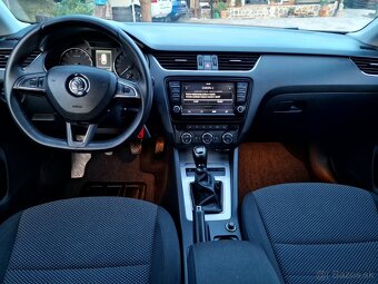 Škoda Octavia Combi III 2.0 TDI ELEGANCE TOP STAV - 9