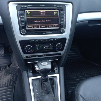 Škoda Octavia 1,6 TDI rok výroby 2011 - 9