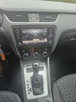 Škoda Octavia III Combi 2.0 TDI Drive DSG - 9