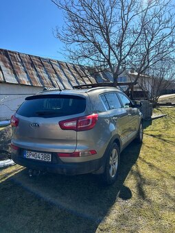 kia Sportage III 2.0 CRDI  4x4 - 9