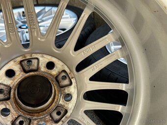 BMW 1 kolesa - 17" original M-packet vyvazena sada - letna - 9